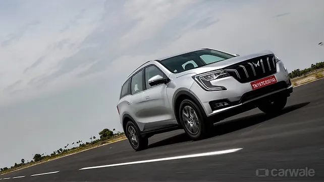 700 Units Of Mahindra XUV700 Delivered Bookings Cross 70 000 CarWale