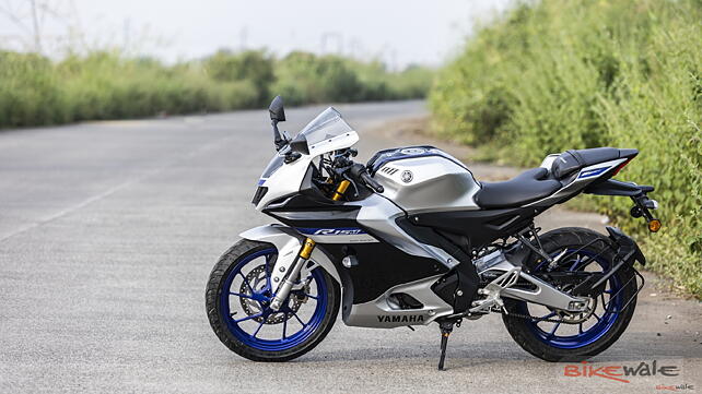 Yamaha YZF R15 V4 Left Side View