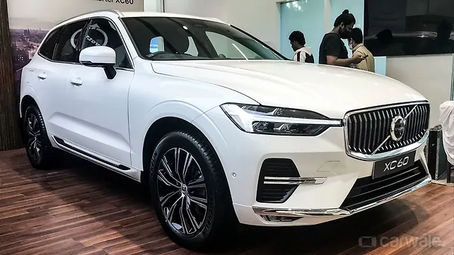 Volvo XC60 Petrol Mild-Hybrid Facelift - First Look - CarWale