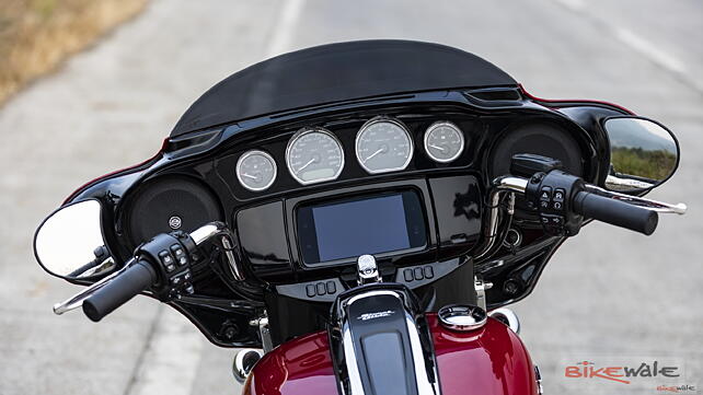 Harley-Davidson Street Glide Special Instrument Cluster