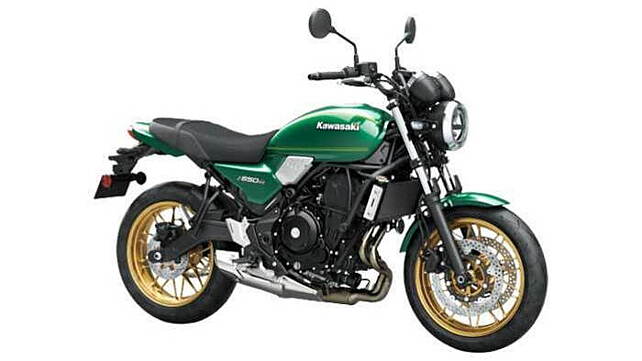 Kawasaki Z650RS Right Front Three Quarter