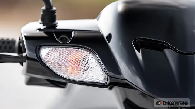 Aprilia SR 160 Front Turn Indicators