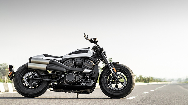 Images of Harley-Davidson Sportster S | Photos of Sportster S - BikeWale