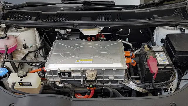 Toyota Innova Crysta Engine Shot Toyota Innova Crysta Engine Shot