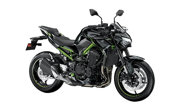 Kawasaki Z900 Right Front Three Quarter