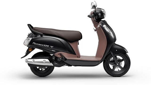 Suzuki Access 125 Right Side View