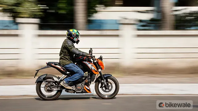 Royal Enfield Himalayan Right Side View