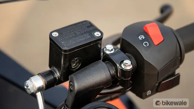 KTM RC 200 Front Brake Fluid Reservoir