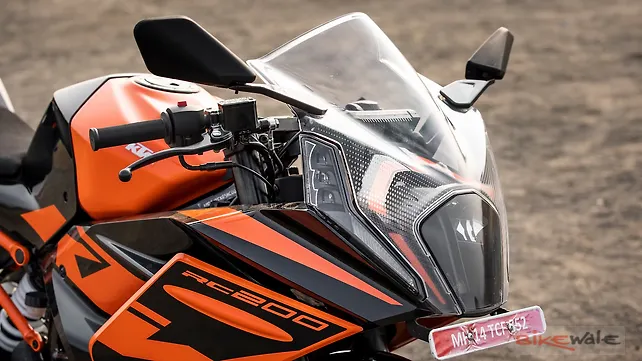 Yamaha R15 V4 Head Light