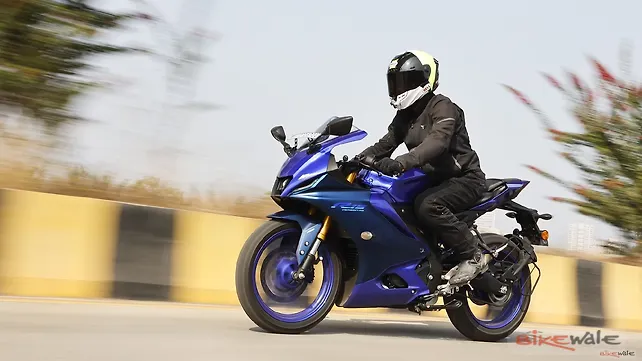 Yamaha R15 V4 Left Side View