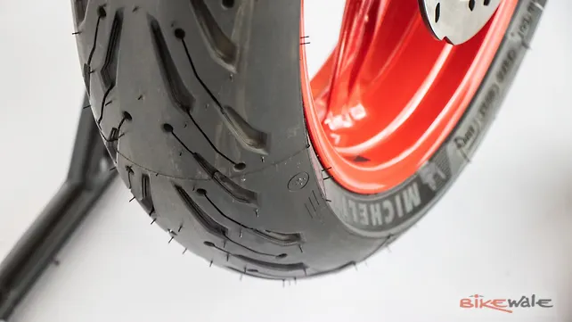 TVS Apache RR310 Rear Tyre TVS Apache RR310 Rear Tyre