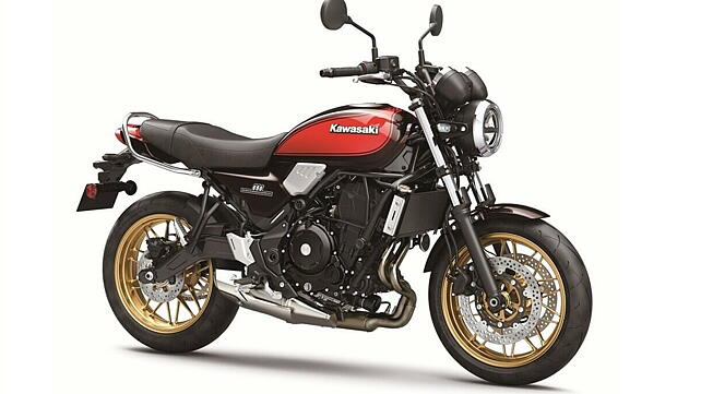 Kawasaki Z650RS Right Front Three Quarter