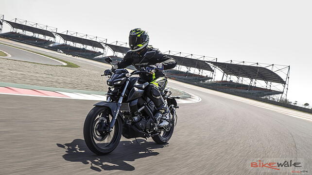 Yamaha MT 15 Left Front Three Quarter