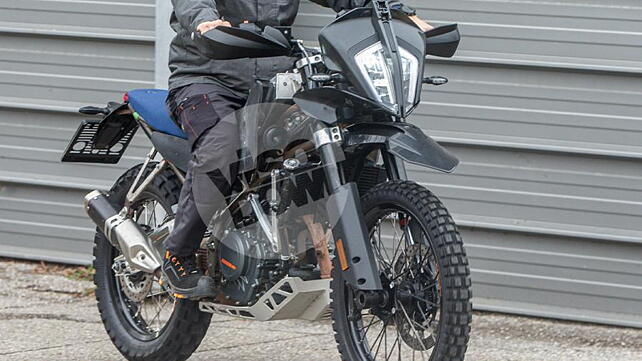 BREAKING! KTM 390 Adventure Enduro with 21-inch front spoke wheel spotted! 