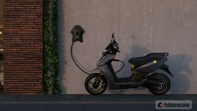 Ather 450X Wall Mounted Charger Ather 450X Wall Mounted Charger