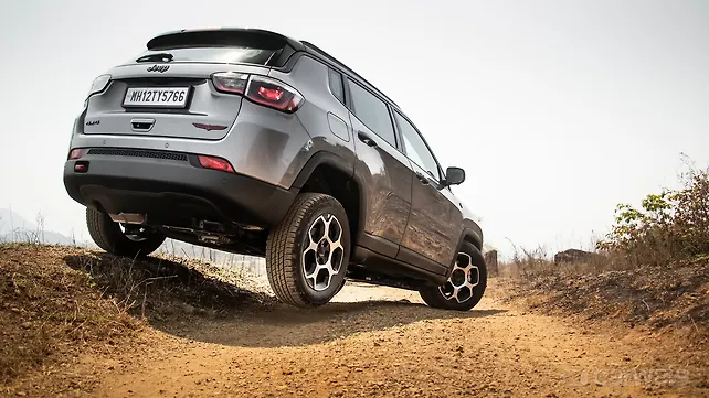 Jeep Compass Left Rear Three Quarter Jeep Compass Left Rear Three Quarter