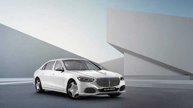 Mercedes-Benz S-Class Right Front Three Quarter Mercedes-Benz S-Class Right Front Three Quarter