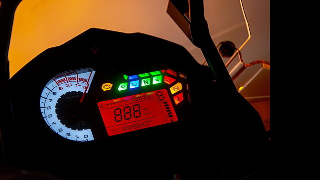 Benelli TRK 502 Instrument Cluster