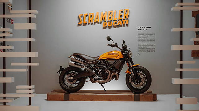 Ducati Scrambler 1100 Right Side View