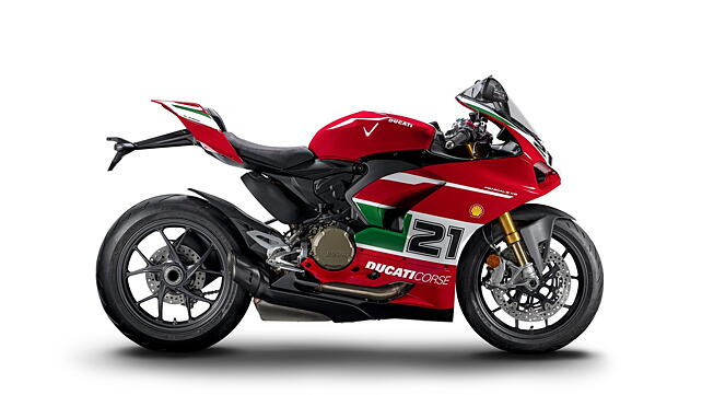 Ducati Panigale V2 Right Side View