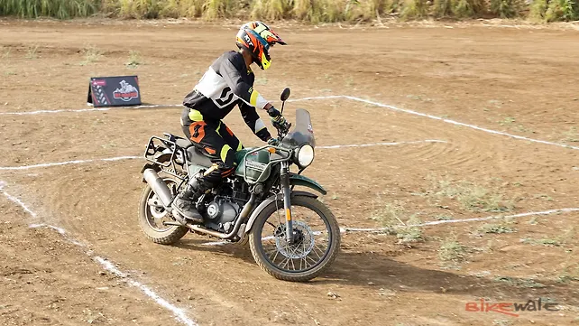 Royal Enfield Himalayan Left Front Three Quarter