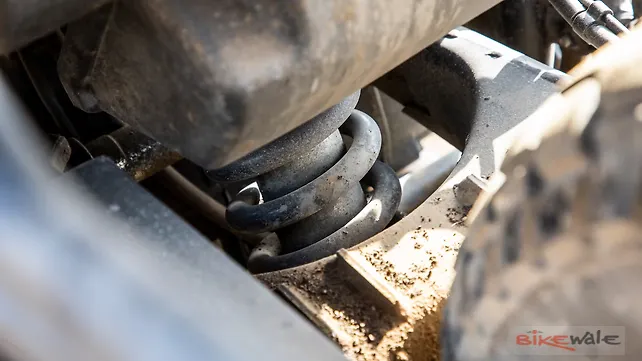 Royal Enfield Himalayan Left Front Three Quarter