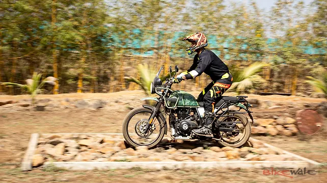 Royal Enfield Himalayan Left Front Three Quarter