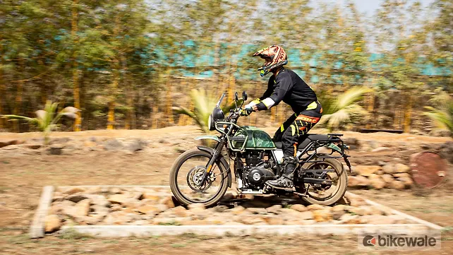 Royal Enfield Himalayan Left Front Three Quarter