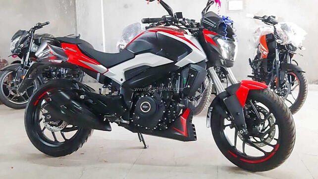 Bajaj Dominar 250 Right Side View