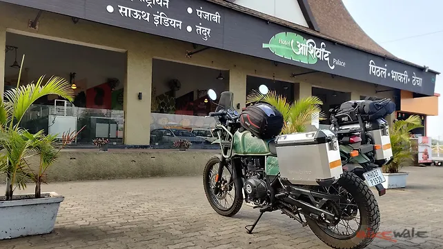 Royal Enfield Himalayan Right Side View Royal Enfield Himalayan Right Side View
