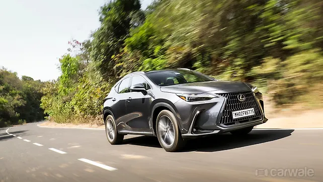 Lexus NX Right Front Three Quarter
