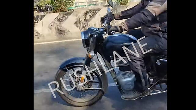 Royal Enfield Bullet 350 Left Side View