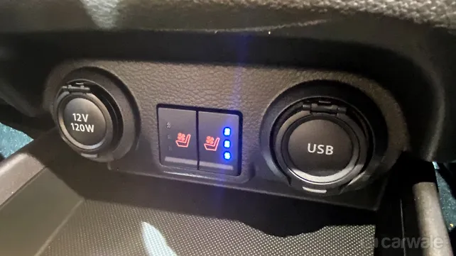 Maruti Suzuki XL6 USB Port/AUX/Power Socket/Wireless Charging USB Port/AUX/Power Socket/Wireless Charging