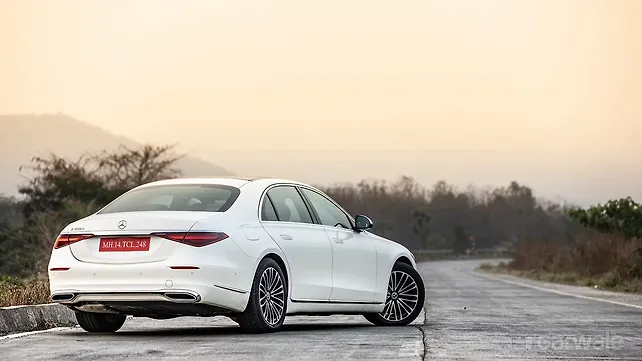 Mercedes-Benz S-Class Right Rear Three Quarter Mercedes-Benz S-Class Right Rear Three Quarter