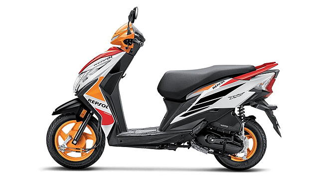 Honda Dio Right Side View