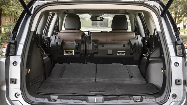 Jeep Meridian Boot Release Lever/Fuel Lid Release Lever Boot Release Lever/Fuel Lid Release Lever