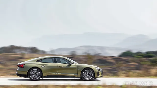 Audi e-tron GT Right Side View