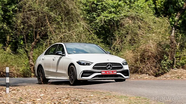 Mercedes-Benz C-Class [2022-2024] Right Front Three Quarter