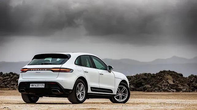 Porsche Macan Right Rear Three Quarter