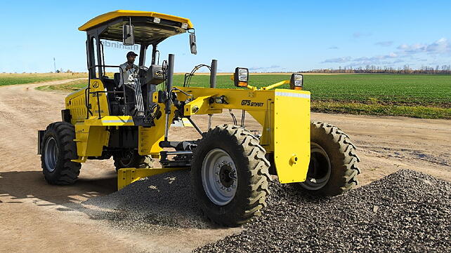 G75 Smart motor grader