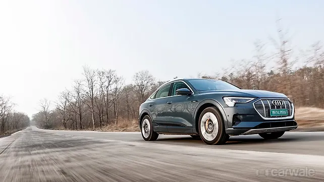 Audi e-tron Sportback Right Front Three Quarter