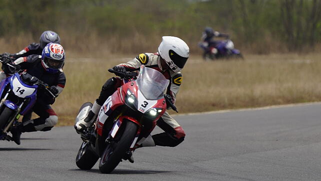 TVS Apache RTR 200 4V Front View