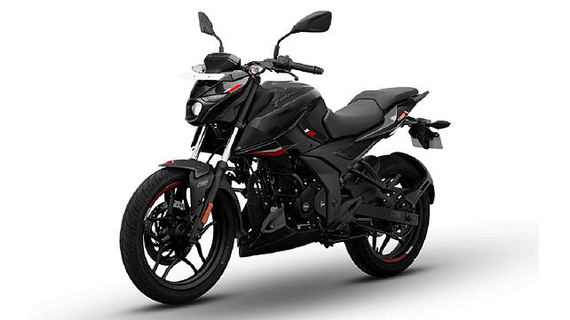 Bajaj Pulsar N160 Left Front Three Quarter