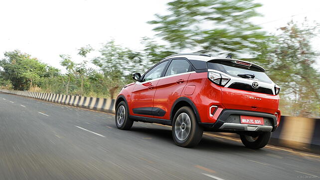 Tata Nexon select variants discontinued - CarWale