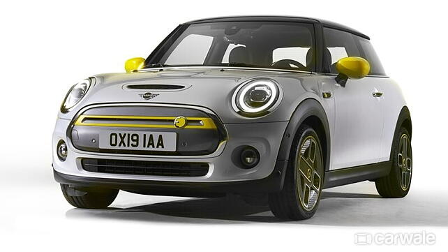 Mini Cooper SE bookings re-open; feature list upgraded