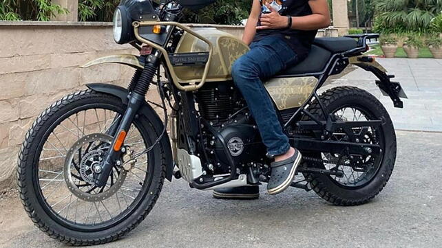 Royal Enfield Himalayan Right Side View