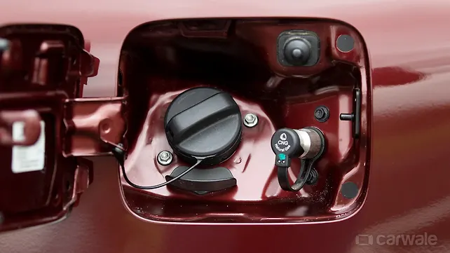 Maruti Suzuki Ertiga Open Fuel Lid