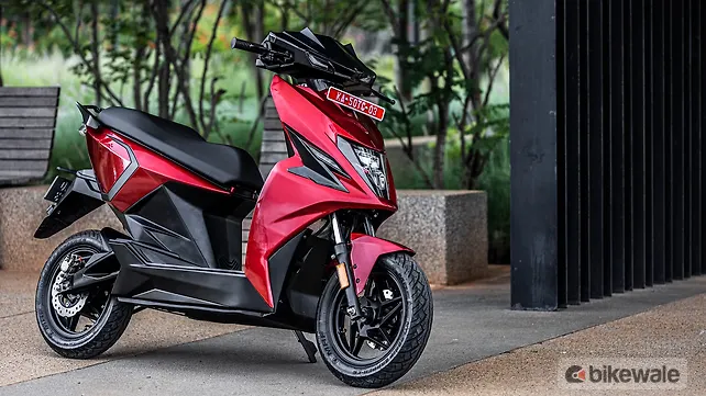 Simple Energy One Right Front Three Quarter Simple Energy One Right Front Three Quarter