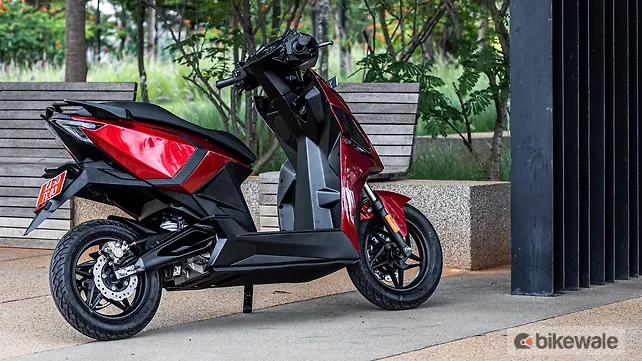 Simple Energy One Right Rear Three Quarter Simple Energy One Right Rear Three Quarter