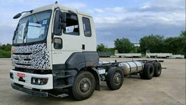 Ashok Leyland AVTR UF3522 LNG Truck